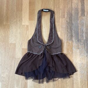 axes femme brown floral lace open-front vest top
